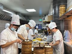 -馋三尺蟹粉小笼(人民广场店)