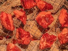-蚂蚁洞·烤肉大营地(上海静安大悦城店)