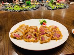 -景月阁空中食府(希尔顿酒店)