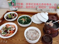 -雪梅月子中心(华侨城店)