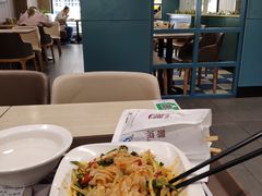 -魏家凉皮(万辉店)