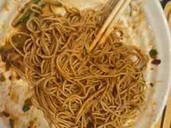 -肥肥虾庄·金牌油焖大虾(汉口城市广场店)