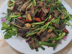 -铭记嘎洒生态鳝鱼(迎春街店)