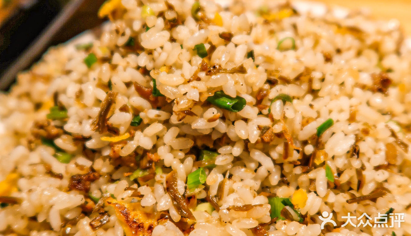 重庆最便宜的钵钵鸡！0.7元一串！人均20+ 