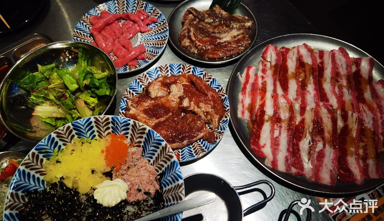 大快朵颐烤肉时