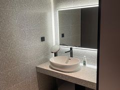 -上海虹桥中心爱琴海亚朵S酒店