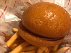 -The Habit Burger Grill 哈比特汉堡(复兴soho店)