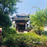 中国园林风，庭院深深，错落有致，好在菜的味道也不差