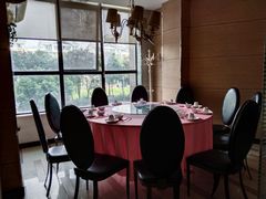 包厢-粤仔湾砂锅粥(广益哥伦布店)