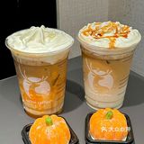 周末享受一杯万圣节🎃瑞幸