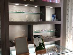 -视野联行眼镜蔡司·依视路官方授权店(顺城店)
