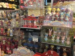 -纪念日百货(万达广场店)