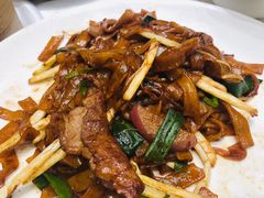 干炒牛河-稻香酒家·34年老字号·港式粤菜(汉街店)