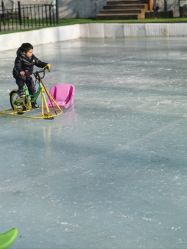 -蹦蹦跳跳(新奥购物中心店)