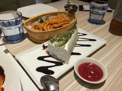 -必胜客(武汉欢乐谷店)