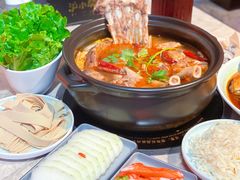 -沪小胖小龙虾(淮海中路旗舰店)