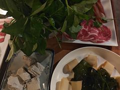 -城墙拐拐火锅(三峡广场黑金冠店)