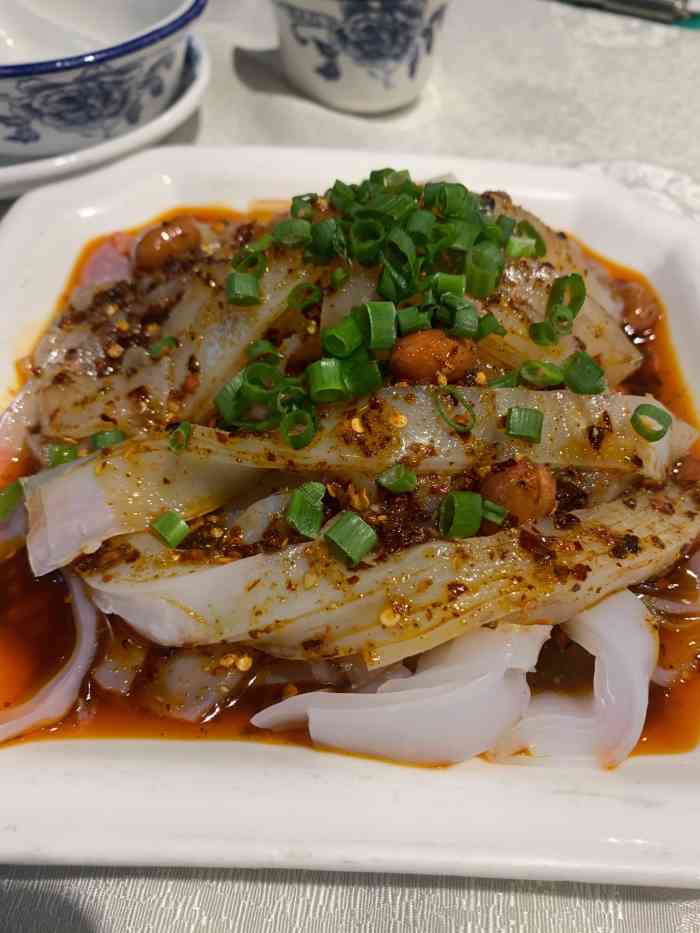 红城川菜·二十年老字号-"四个人,点了酸菜鱼,椒盐鱼骨腩,菊花鱼半.