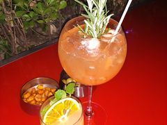 -池畔酒吧 WET Bar