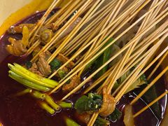 -拈签一笑黄牛肉辣卤串串