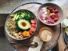 藜麦牛油果沙拉-O'mills Sourdough Bakery&Bistro(永嘉路店)