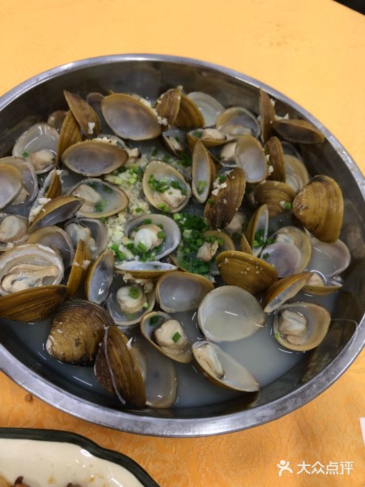 蒜蓉粉丝蒸大蚬