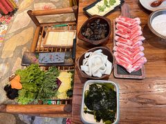 -吴氏老牌坊云南鱼豆花火锅店(通江街店)