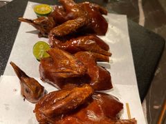 脆皮乳鸽-海派悦庭·海胆烧麦·新融合菜(凯德广场店)