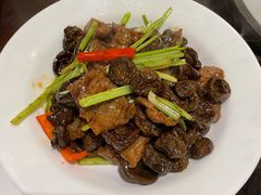 干口蘑炒牛柳-茶叁酒肆·楚味江湖(菱角湖店)