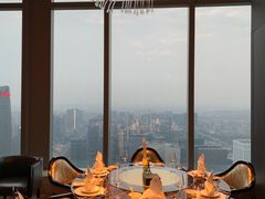 靠窗位-运·中餐厅(成都华尔道夫酒店)