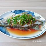 《家常清蒸桂鱼》肉质鲜美无比！汤汁拌饭是一绝！