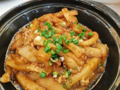 鱼香茄子煲-东江渔村·古典园林·30年粤菜老字号(太和店)