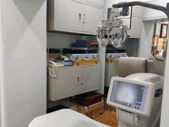 -豪门视光·星趣控·蔡司依视路眼镜代理商(中央大街店)