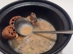 -沪华海鲜大酒楼(南汇店)
