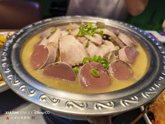 东北杀猪菜-金手勺东北菜馆(大屯北路店)