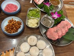 -明洞阿姨·韩式酱蟹烤肉·创意料理(三元桥店)