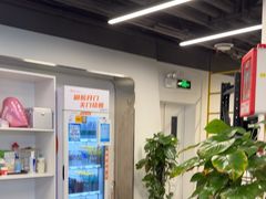 -超鹿运动(达信大厦店)