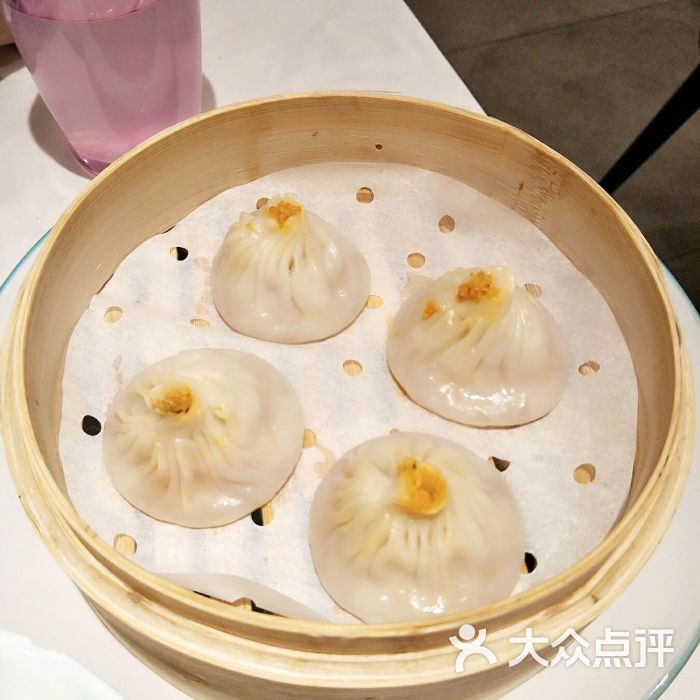蟹粉小笼包