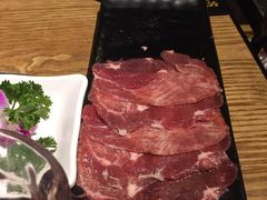 -三人行骨头王火锅(长寿店)