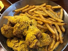 -BHC炸鸡(明洞总店)