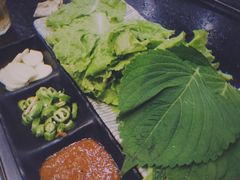 -臻牛烤肉