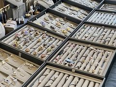 -广州周大福金融中心