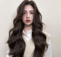 -安蒂护肤造型