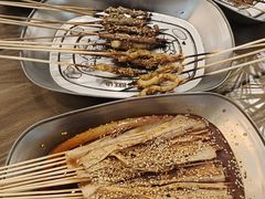 拌辣串-乐兔串工坊·炖肠(万达店)