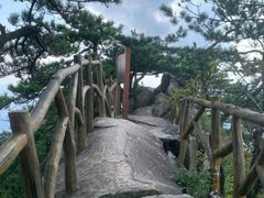 -罗田薄刀峰风景区