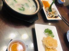 墨鱼饼-山水茶艺馆·点心粤菜·30年老字号