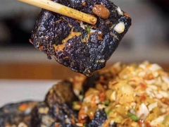 -黑色经典臭豆腐·湖南特产(坡子街店)