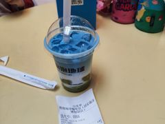 -抱抱地球咖啡馆(国家海洋博物馆店)
