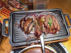 -娜仁图雅蒙古美食村(33小镇店)
