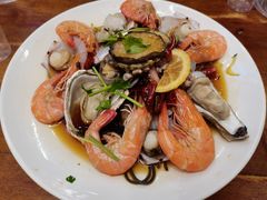 -老东镇啤酒屋海鲜加工·蒸汽海鲜·海鲜烧烤(台东店)